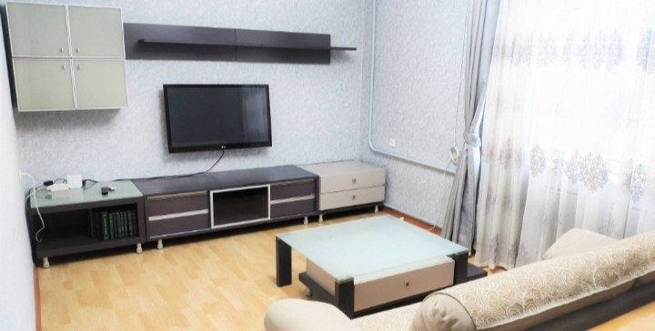 Прадается квартира метро Ойбек