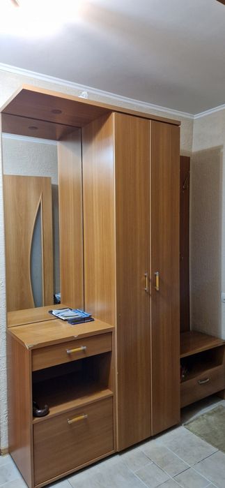 Продам шкафы в коридор