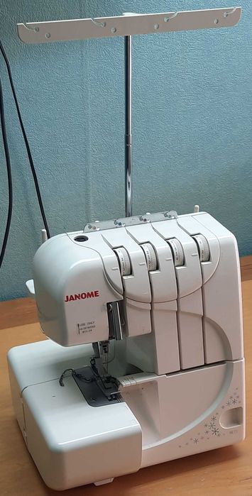 Оверлок JANOME MOD. RE73