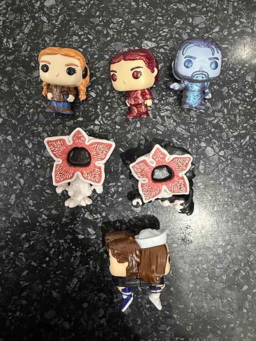 Фигурки киндер Очень Странные Дела