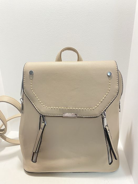 Женский бежевый рюкзак