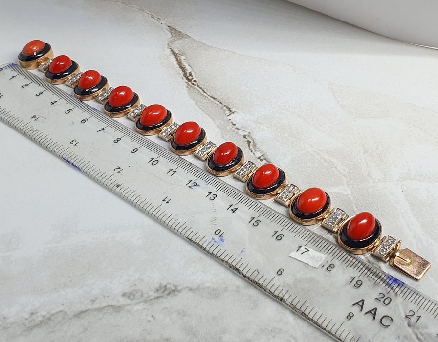 Brățară din aur de 14K cu diamante și coral roșu – 20 cm – 41,10 g