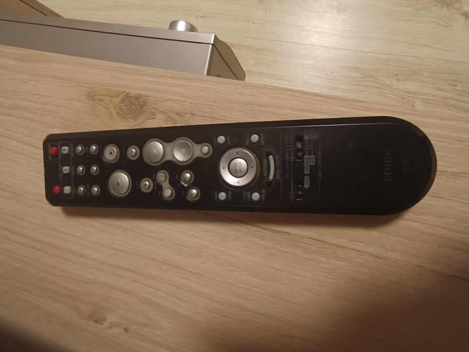 Продавам ресивър Denon 2309 с дистанционно