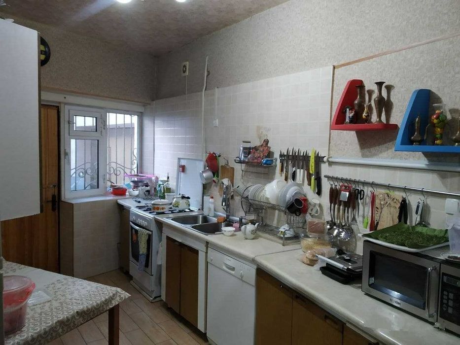 Двухуровневый дом 6 комнат на участке 2.6 сотки