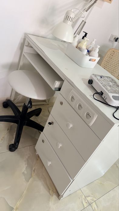 Стол рабочий, для маникюра