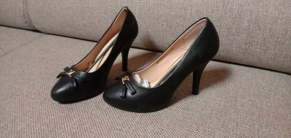 Туфли 38,39 размеры