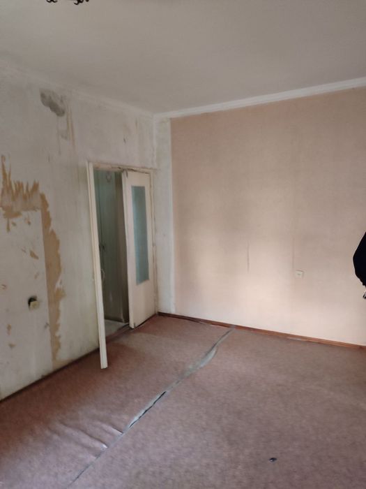 СРОЧНО!!! Продается 1 комнатная квартира в Мирзо Улугбекском районе