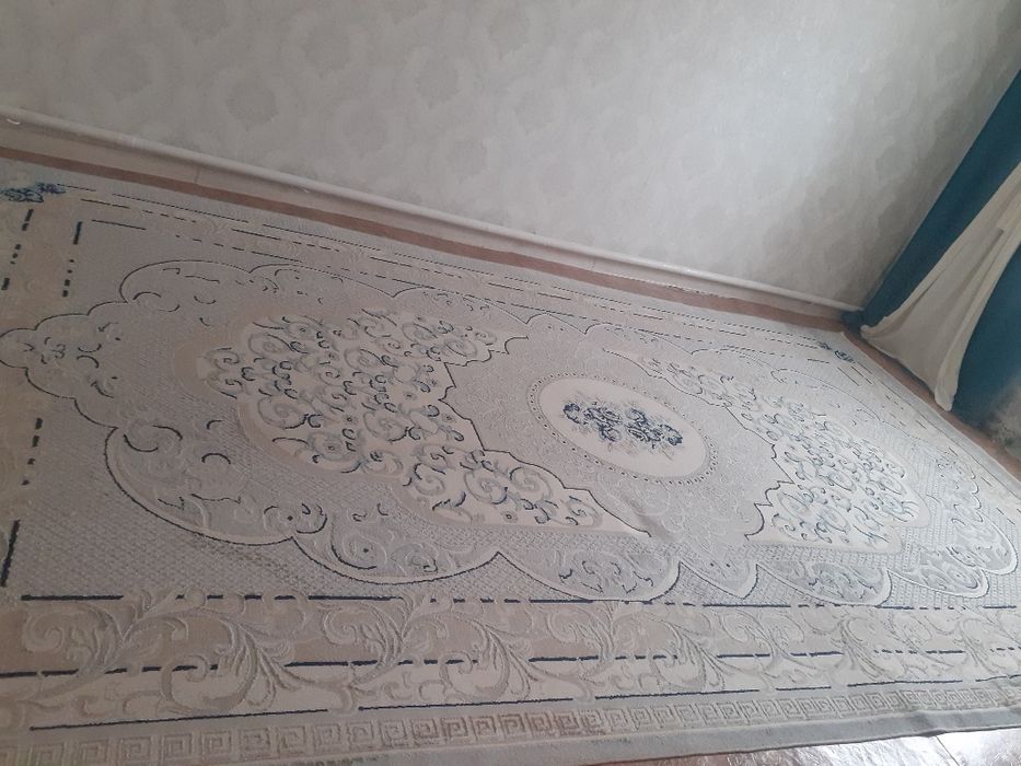 Срочно продам ковёр.3/5.