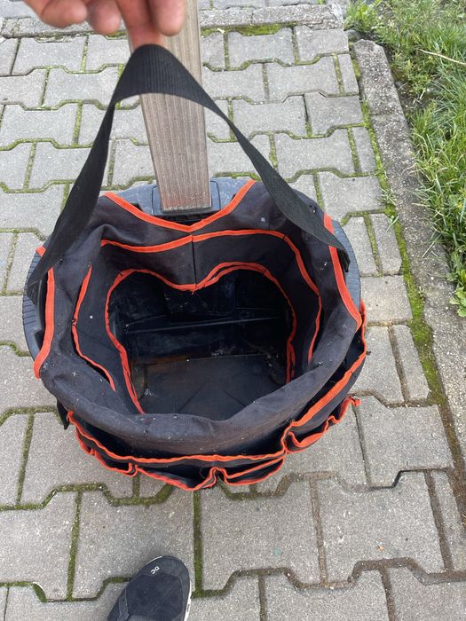 Galeata ptr scule cu roti