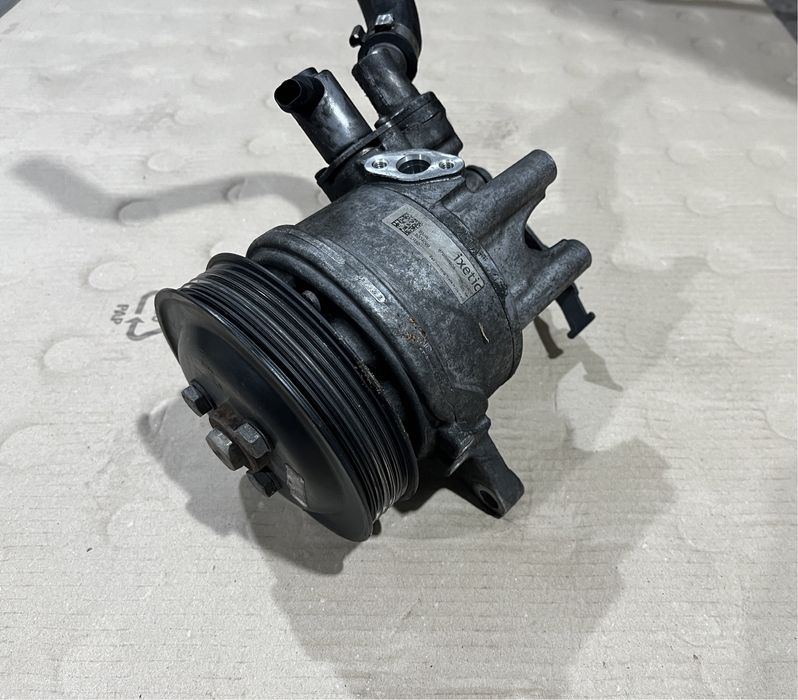 Pompa servodirectie / Servo BMW Seria 5 6 7 F01 F02 F06 F07 F12 F10