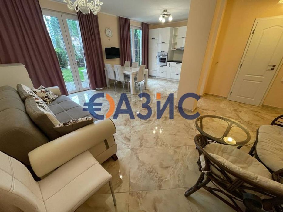Продава се Тристаен апартамент в к.к. Слънчев бряг - 99 кв.м за 1056 €/кв.м - Снимка #1