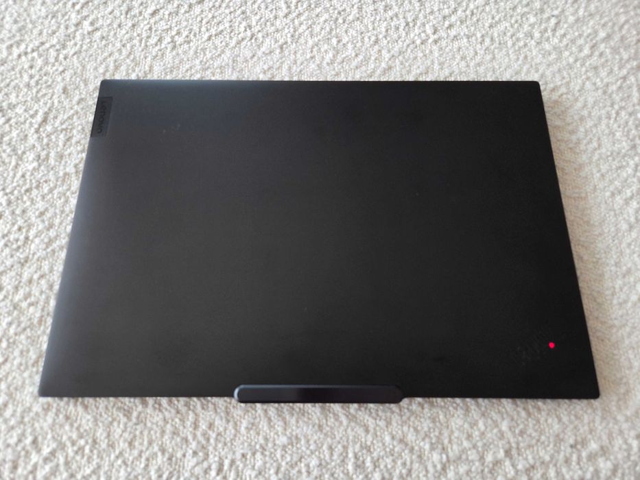 Lenovo ThinkPad P1 Gen 7 16”2,5K RTXA2000 Ultra 7 165H 16RAM 512GB SSD