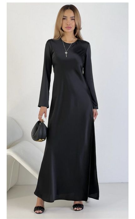 Атласное платье макси