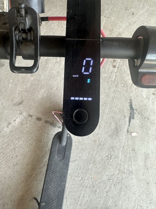 De vanzare xiaomi pro 2 (nu kukirin , nu ninebot, nu segway)