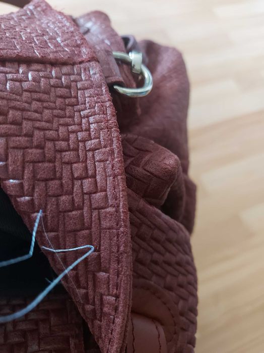 Луксозна Италианска Чанта от Естествена Кожа, червен цвят