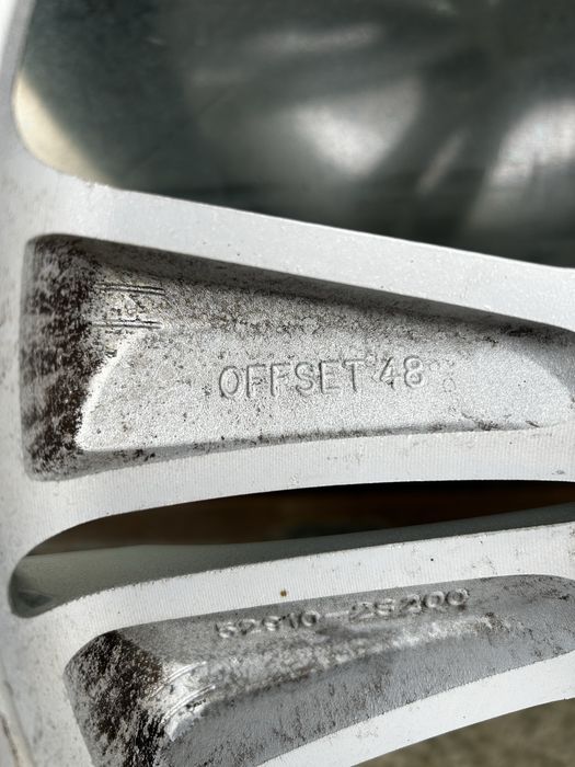 Оригинални джанти Hyundai с гуми 5х114.3 17цола