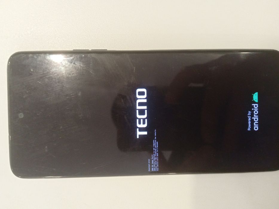 Телефон продаю Techno Pova 3