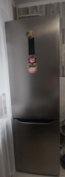 Продам холодильник Artel