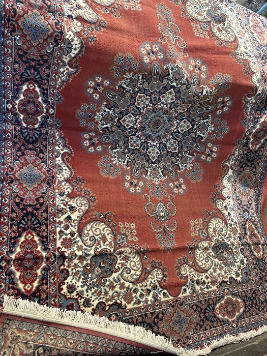 СРОЧНО продаю ковер, палас