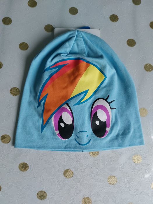 Шапка на 2/3 года на девочку