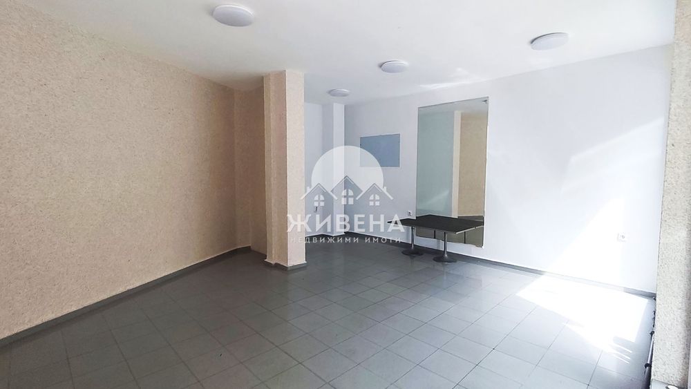 Дава се под наем Магазин в Варна, Операта - 57 кв.м за 618.12 € - Снимка #2