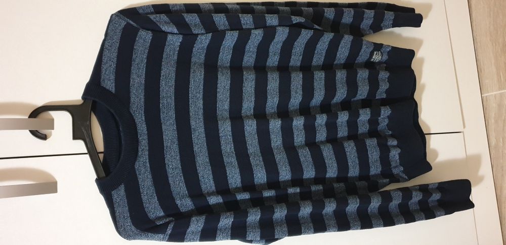 3 мъжки пуловера и карирана риза Кенвело