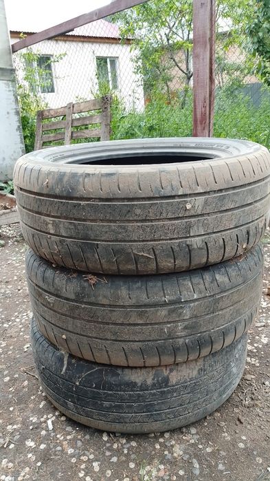 Продам шины  R17