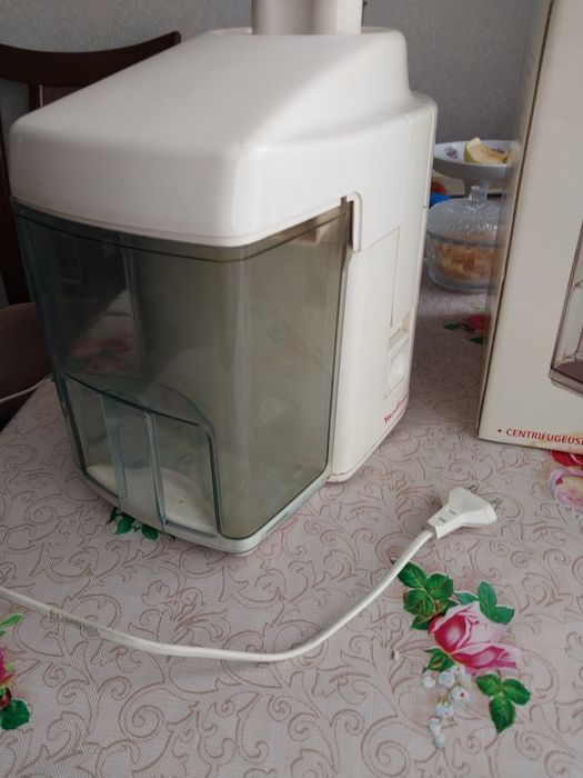 Соковыжималка MOULinex