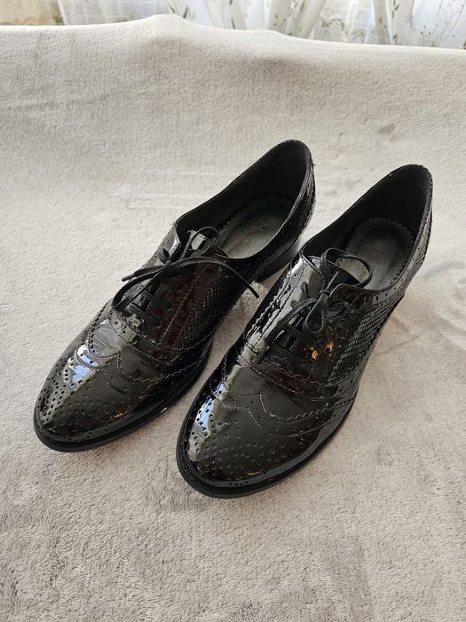 Стилни дамски обувки