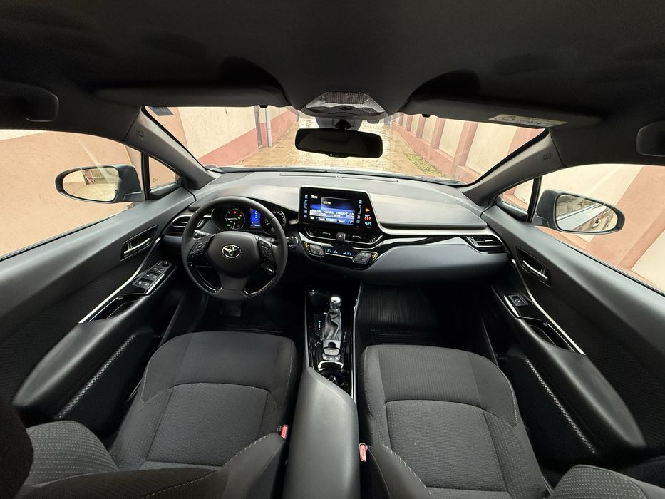 Toyota C-hr HYBRID An: 2019 cu 134.000 km cu RAR