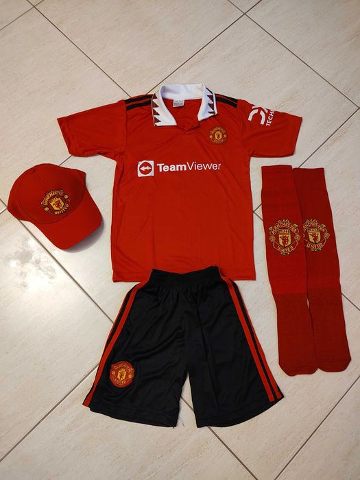 Роналдо с калци детски Комплект 2023 Манчестър Ново