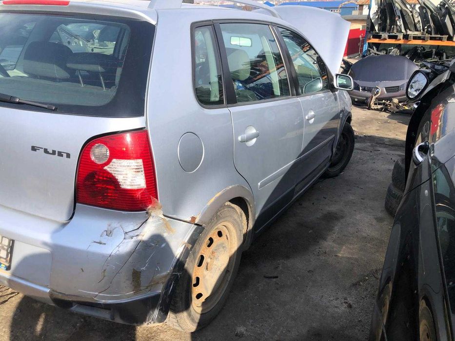 Dezmembram Volkswagen Polo 9N
