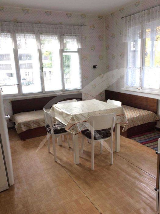 Дава се под наем Етаж от къща в Пловдив, Кършияка - 110 кв.м за 648.21 € - Снимка #3