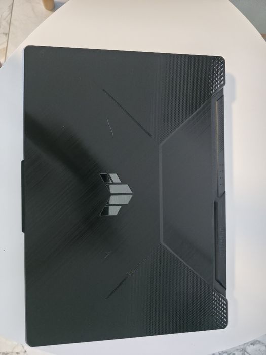Vand laptop Asus Tuf Gaming F15 in stare perfecta