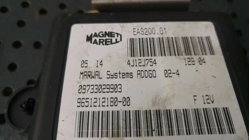 Calculator pompa combustibil peugeot 307 sw 09733029903 965121218000