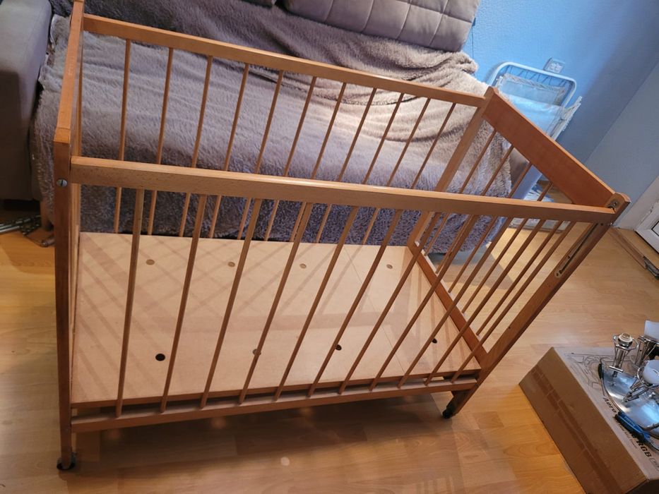 Детский манеж из дерева полированный