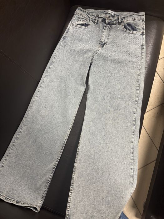 Дамски дънки с камъни