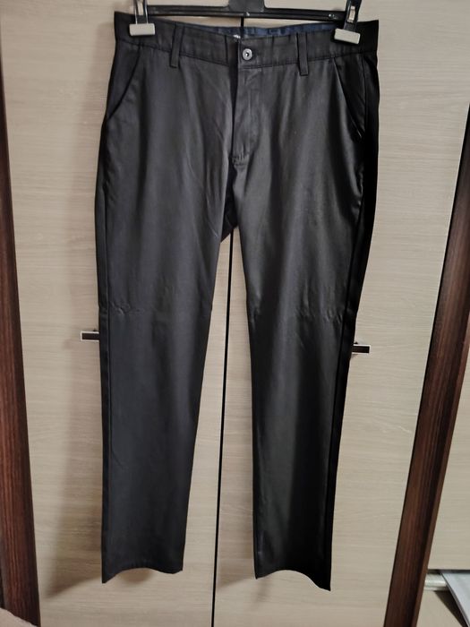 Pantaloni pentru bărbați mărimea 34