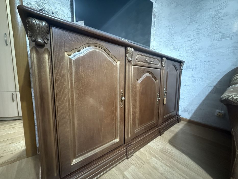 Деревянный шкаф+сервант+деревянный шкаф