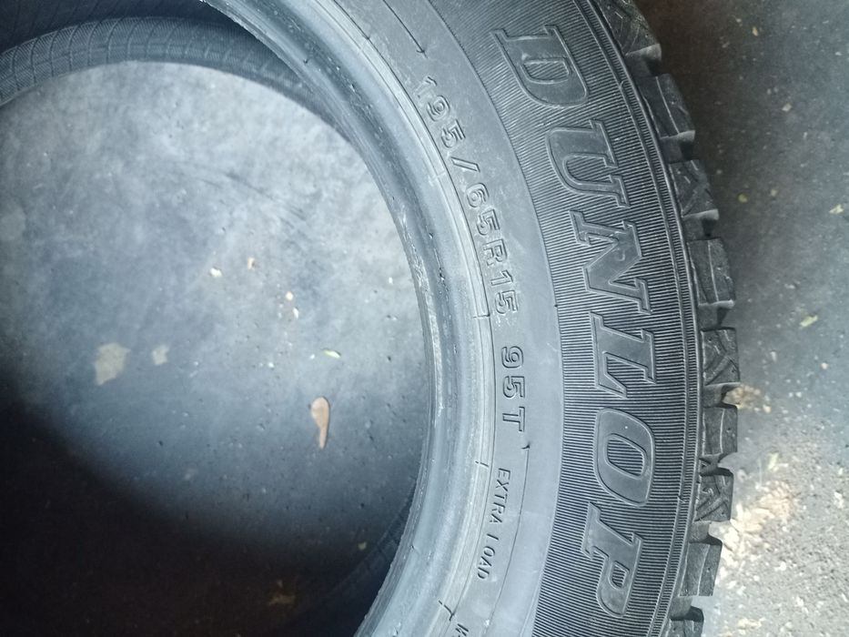 Зимние шины DUNLOP.