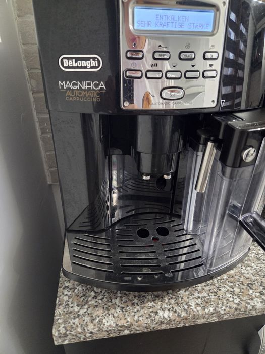 Espressor  cafea DeLonghi Magnifica Automatic Capuccino