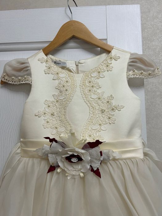 Платье бальное пышное для девочки