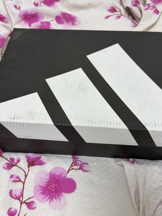 Продам кроссовки Adidas Crazyflight