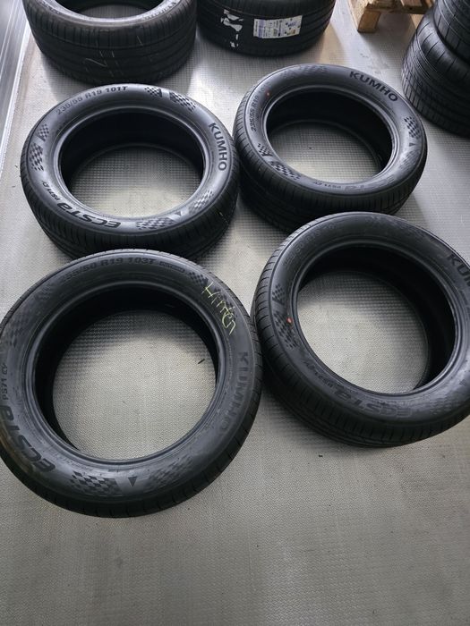 Cauciucuri de vara Kumho r19 2 lățimi