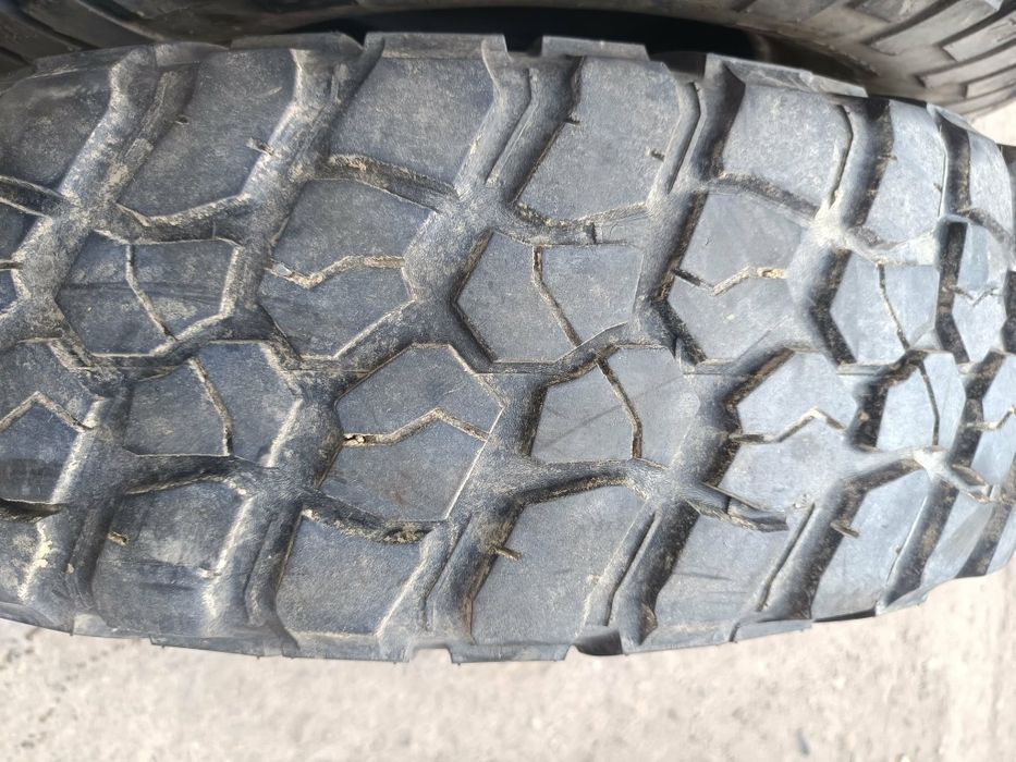 255/85/16 4броя BfGoodrich Mud-Terrain T/A.Гумите са в перфектно състо