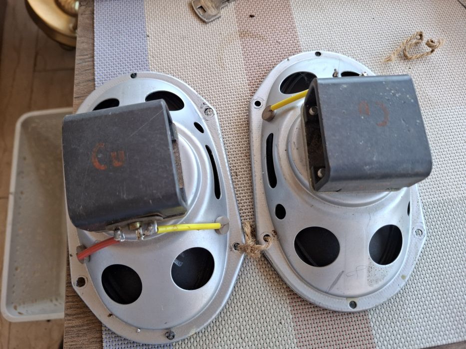 Difuzoare de msi multr marimi, isofon, tesla,etc.