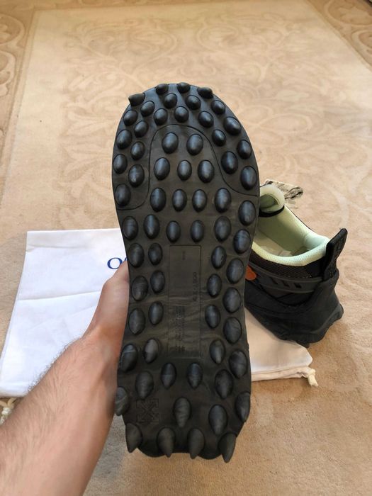 Adidasi Off-White ODSY 1000