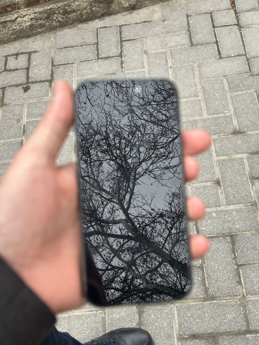 Iphone 15 pro 89 emkostda dual sim