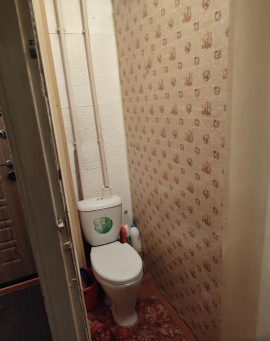 Продам 2х р-н маг. Уют, улуч план