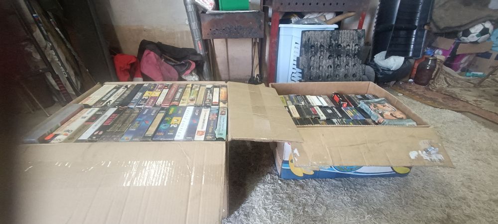 Продам кассеты видео